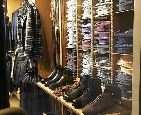 italian men's clothing accessories ties, socks, belts, shirts, ascots, scarfs, gloves
